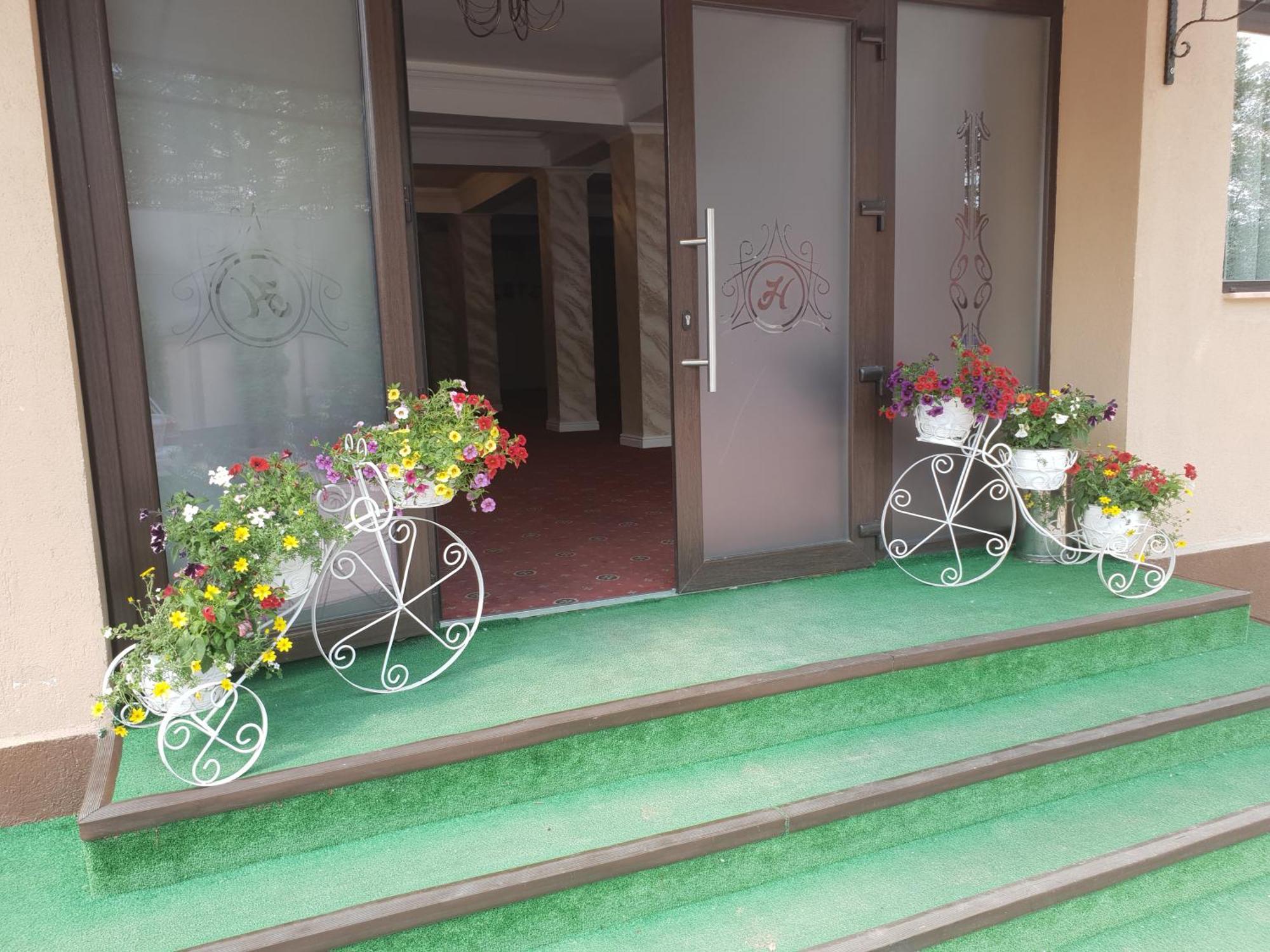 Pensiunea Heaven Bascov Exterior foto